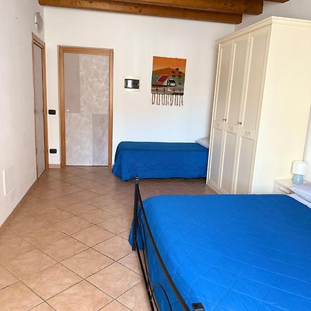 Ely Hause Apartment Calmasino ภายนอก รูปภาพ